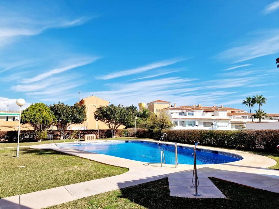 Semi-detached House In Butiplaya *