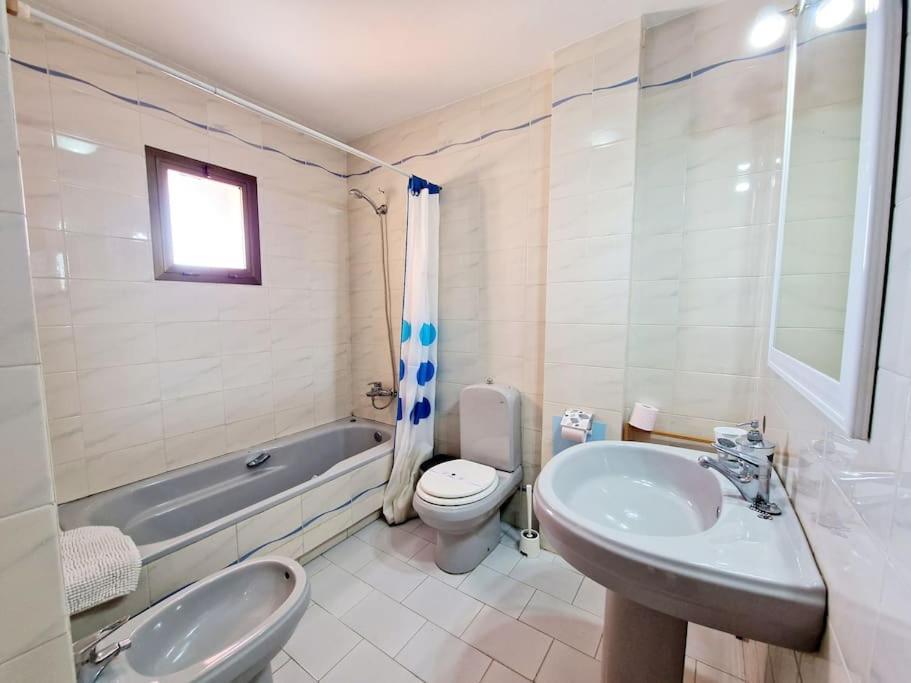 Semi-detached House In Butiplaya Appartamento