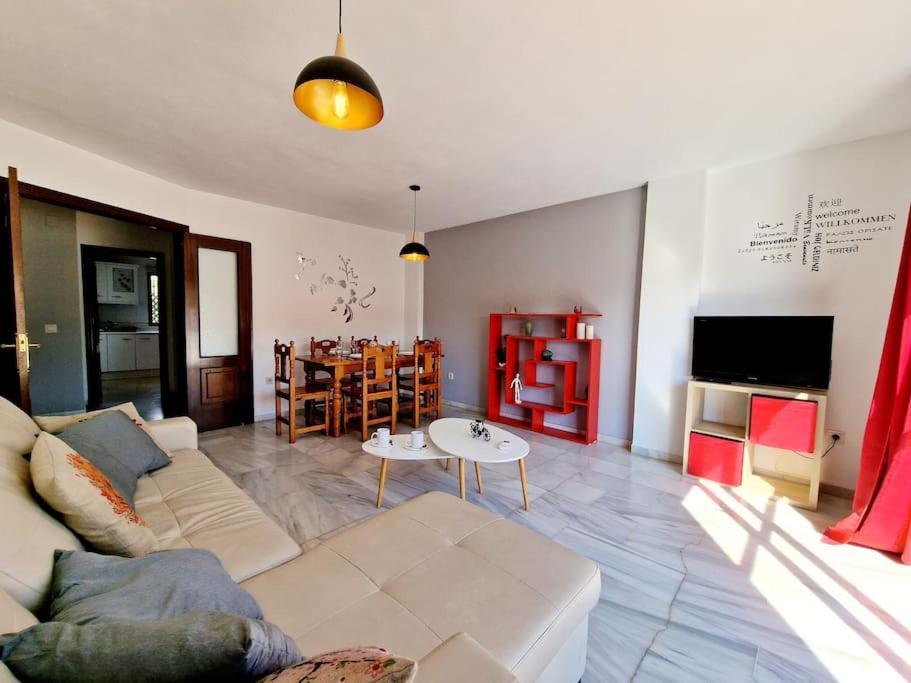 Semi-detached House In Butiplaya Appartamento La Cala De Mijas