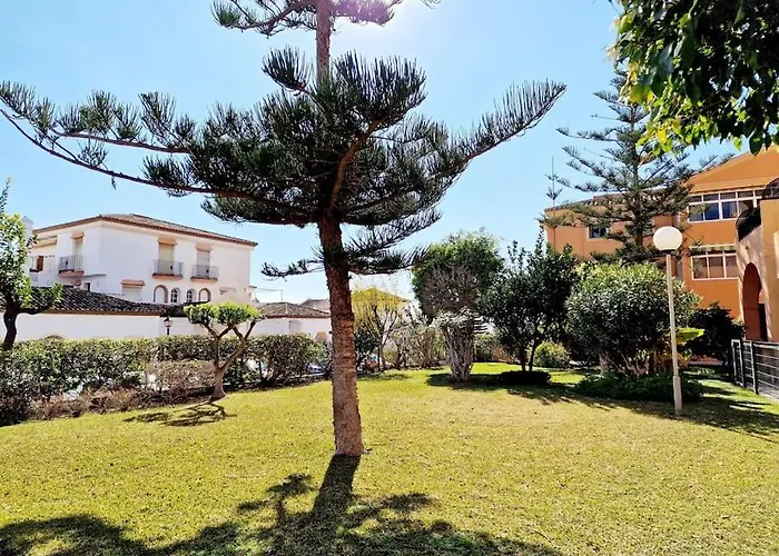 Semi-Detached House In Butiplaya